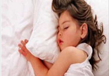Çocuğunuzun Tek Başına Uyuması İçin 6 Öneri
